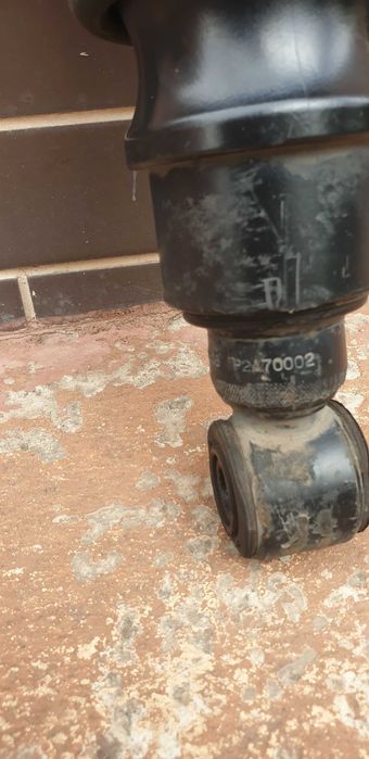 Амортизатор кабины с подушкой Volvo FH12 FH16