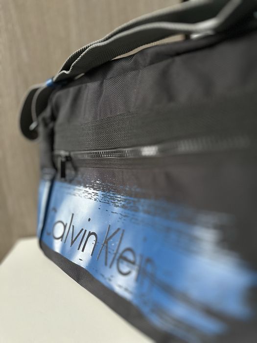 Сумка через плече,для ноута Calvin Klein