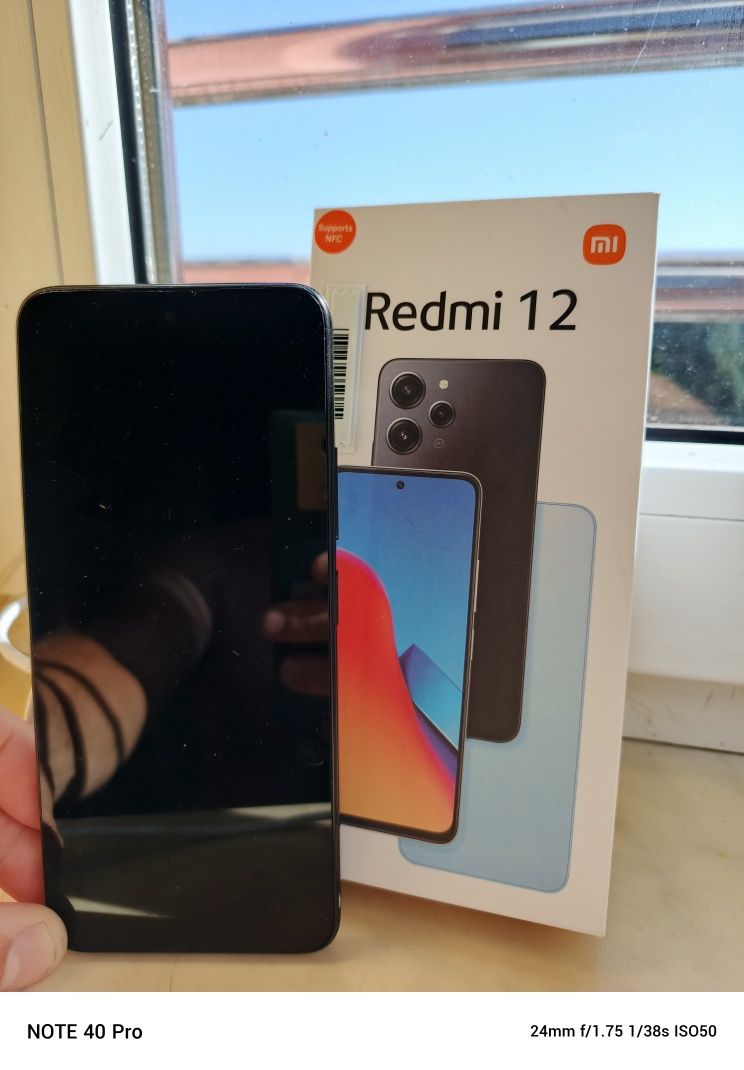Redmi 12 dobrym stanie