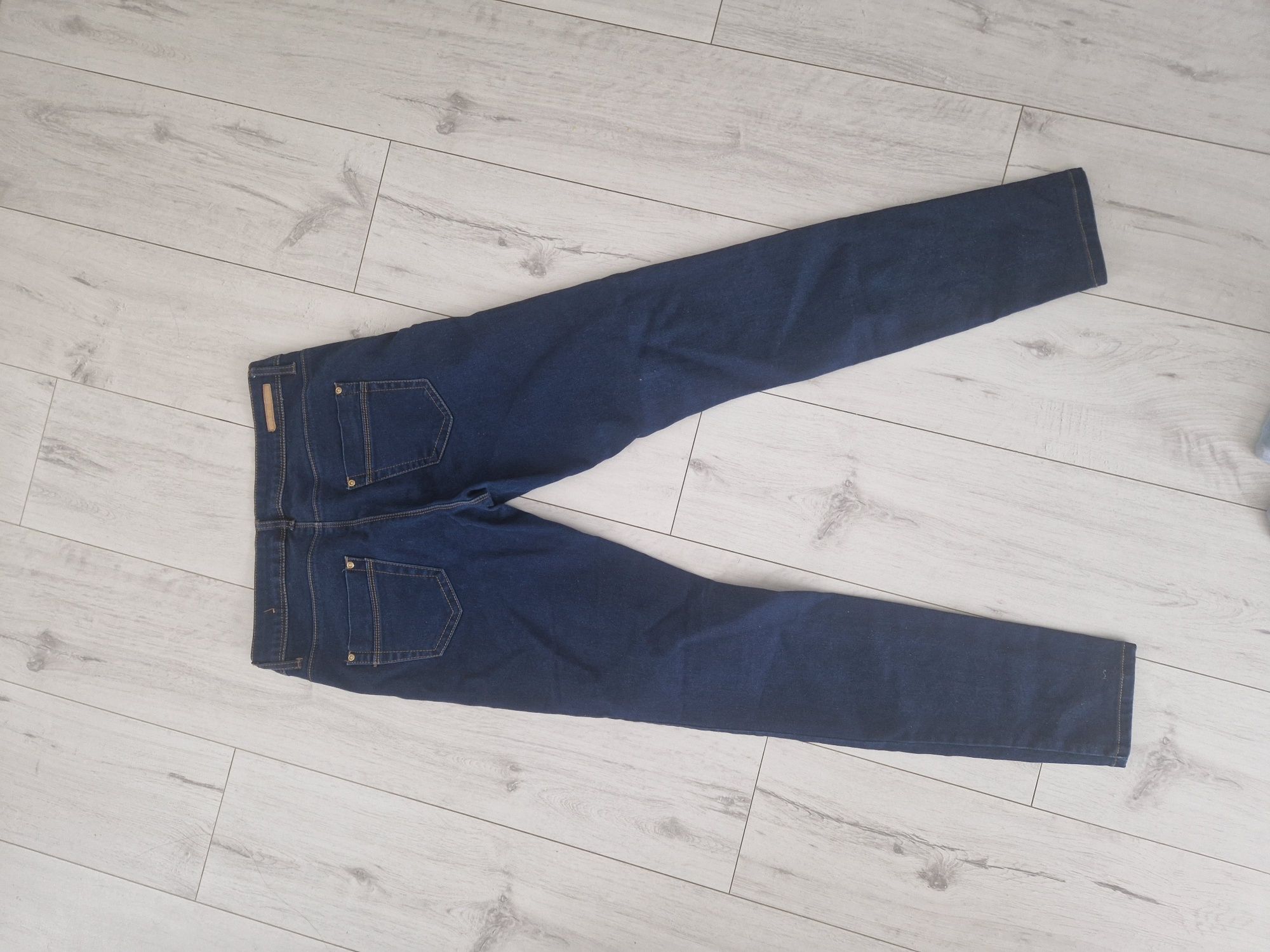 Ciemne dzinsy rurki skinny Takko fashion 30/32