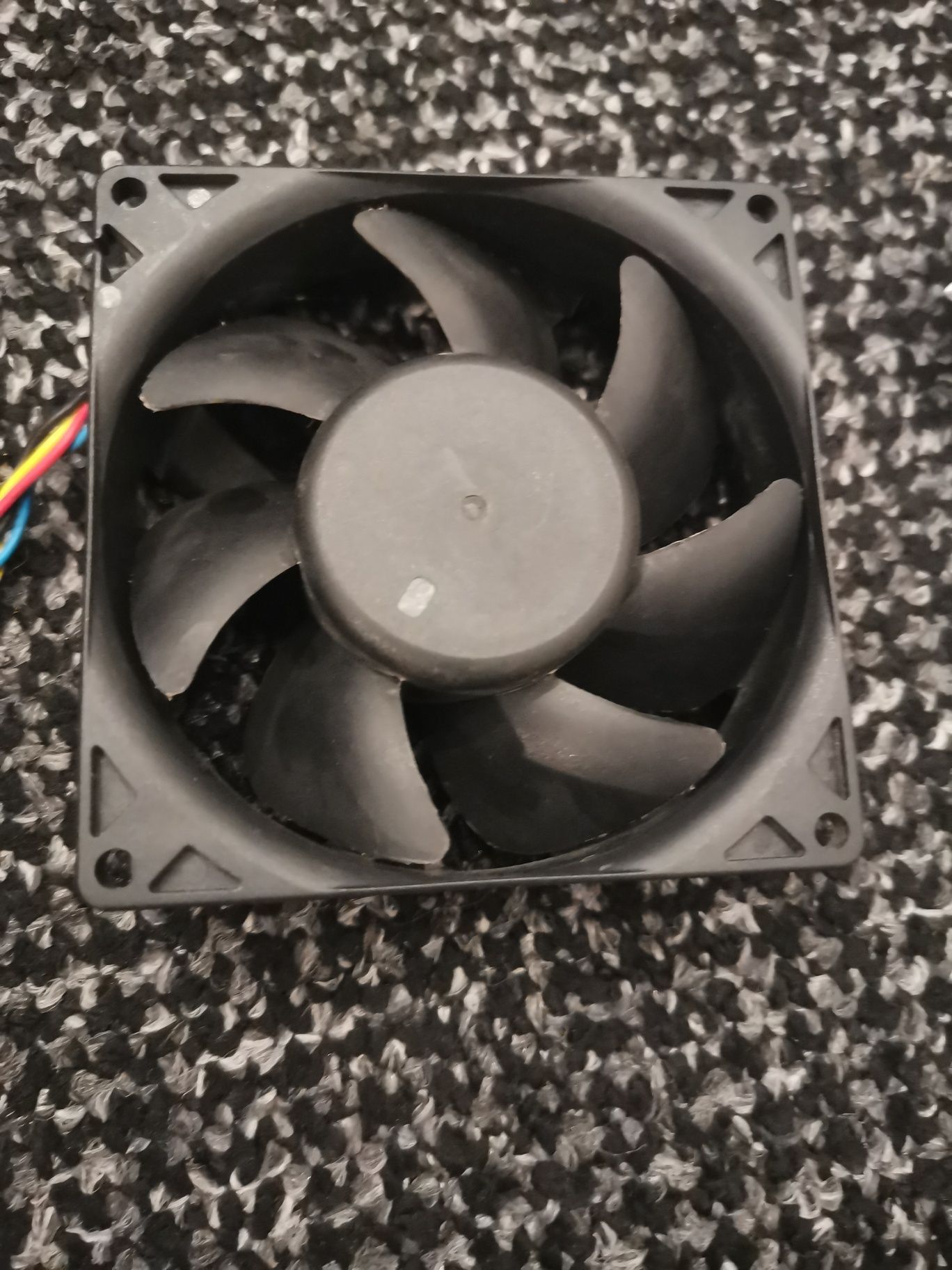 Sprzedam fan cpu sunon