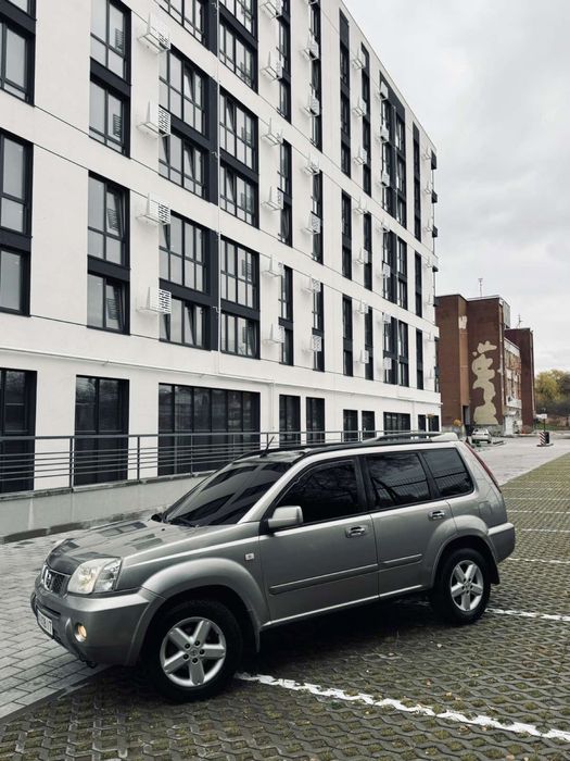 Nissan X-Trail 2006 рік 2.2 дизель механіка 6-ступка