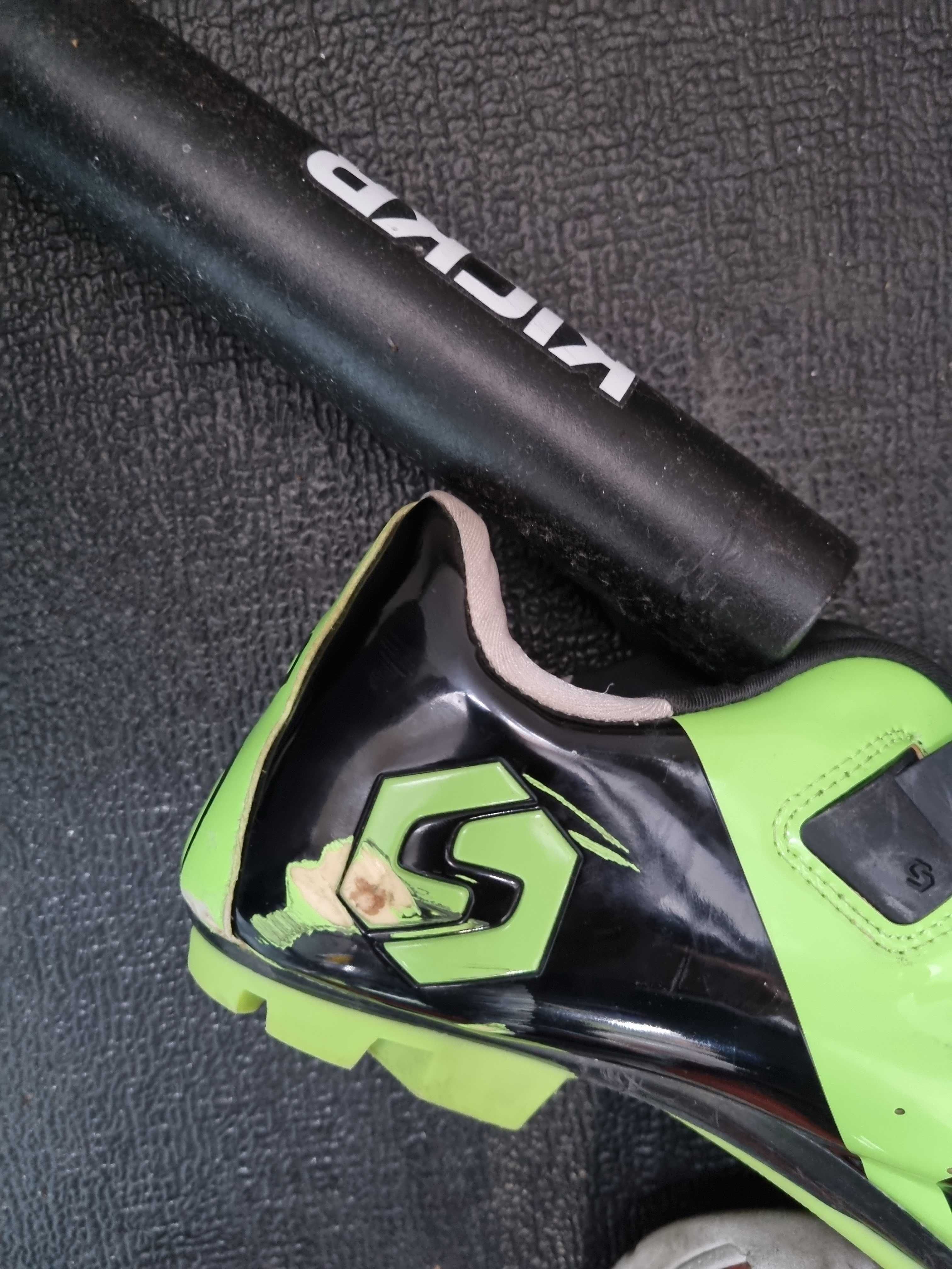 Trenażer smart WAHOO WAHO KICKR V wf113 Smart Zwift interaktywny bdb