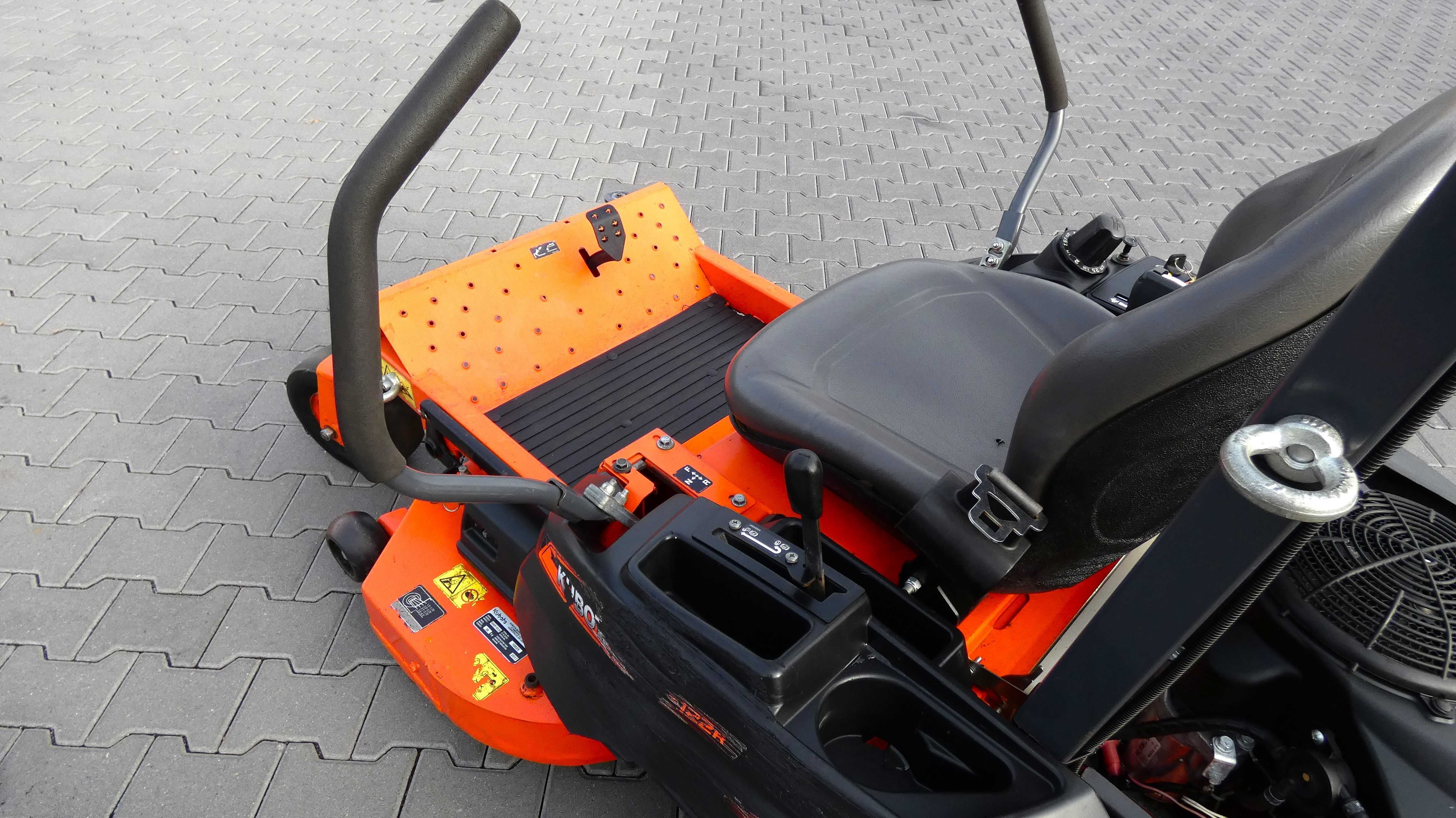 Traktor kosiarka Zero Skręt KUBOTA Z122R Kawasaki (071001.4) - Baras