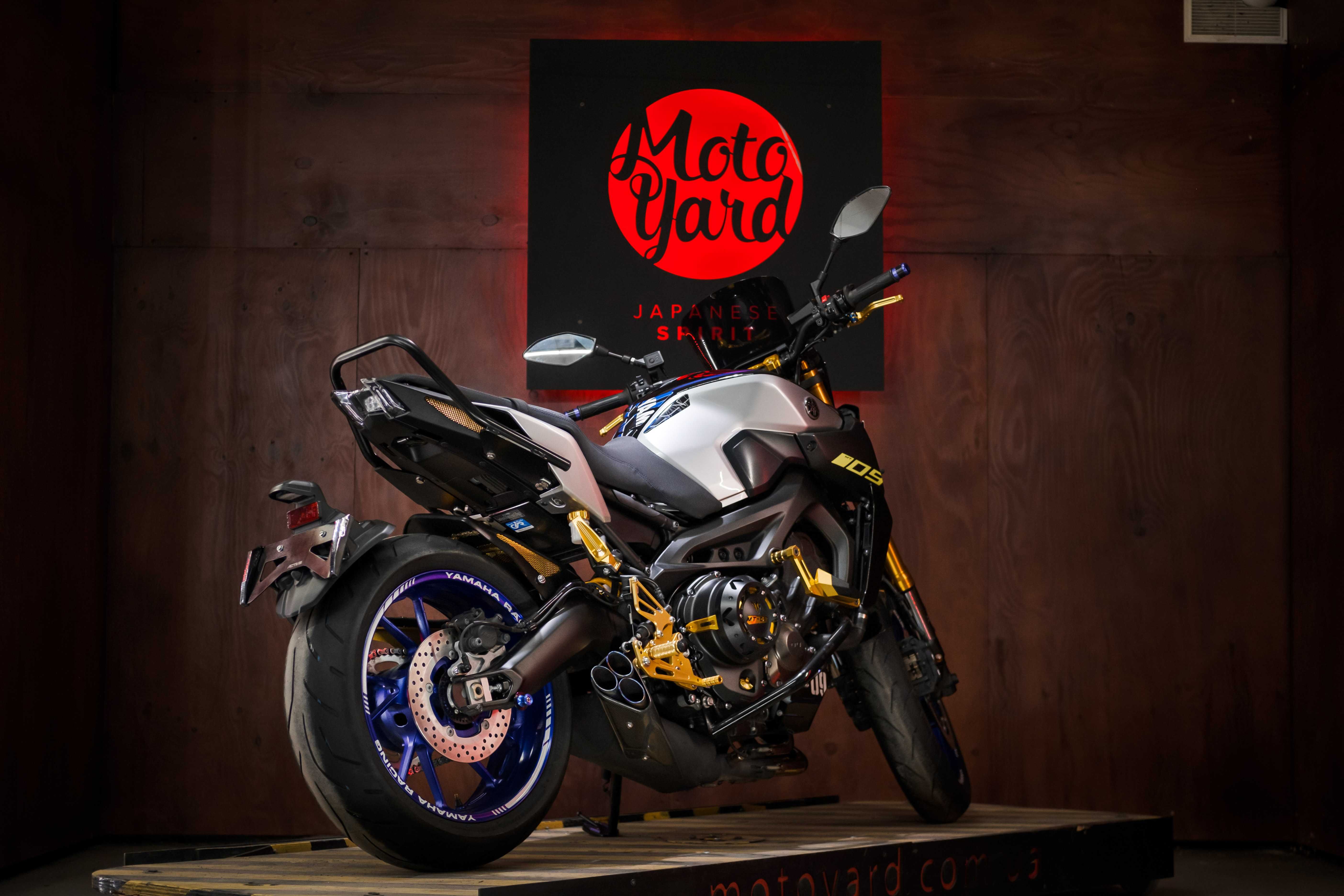 Yamaha MT-09 SP ABS Traction LED Світло Стан Нового із Японії