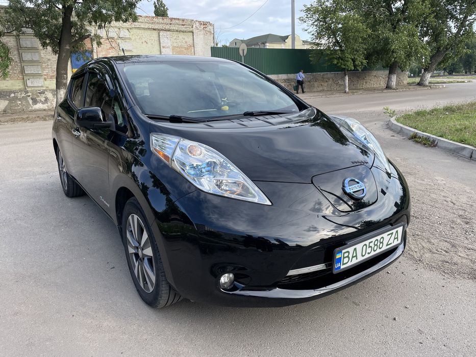 Продам Nissan leaf