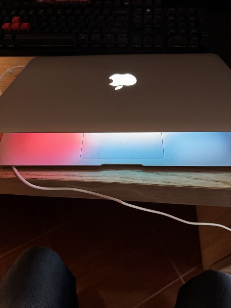 Macbook mid 2013