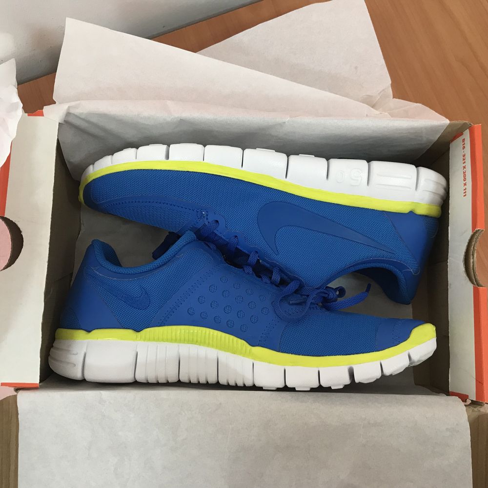 Кроссовки беговые 45 р NIKE Free 5.0 V4 Оригинал Новые