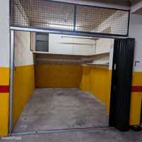 Garagem Individual p/1 carro - Edificio D'Ouro - J/tribunal, Câmara...