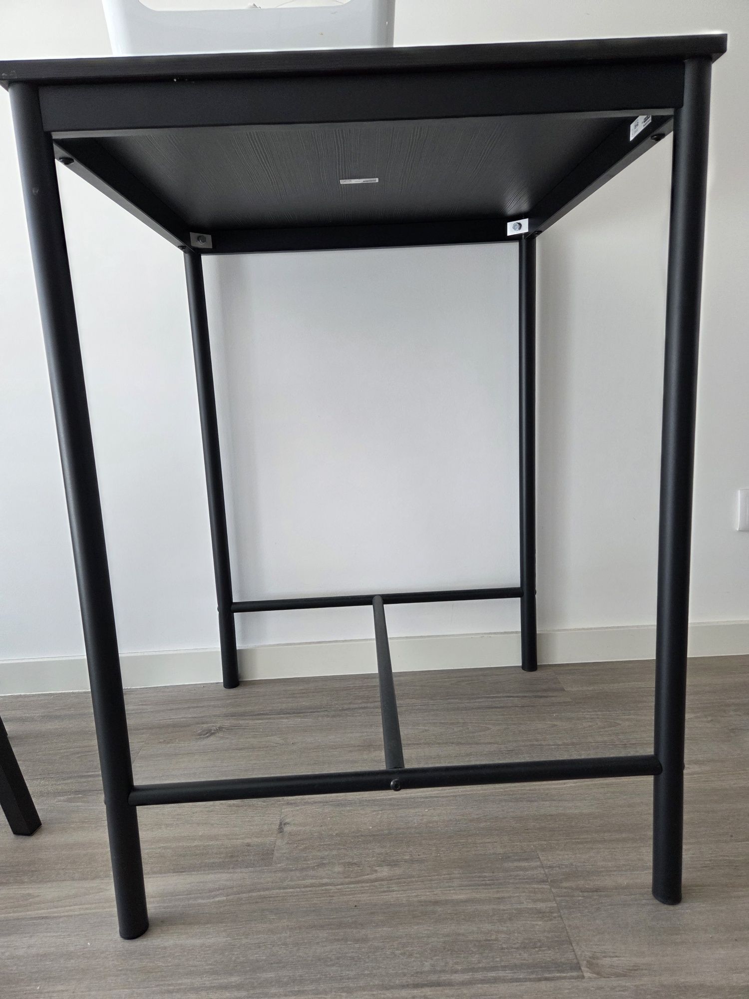 Mesa IKEA Sandsberg