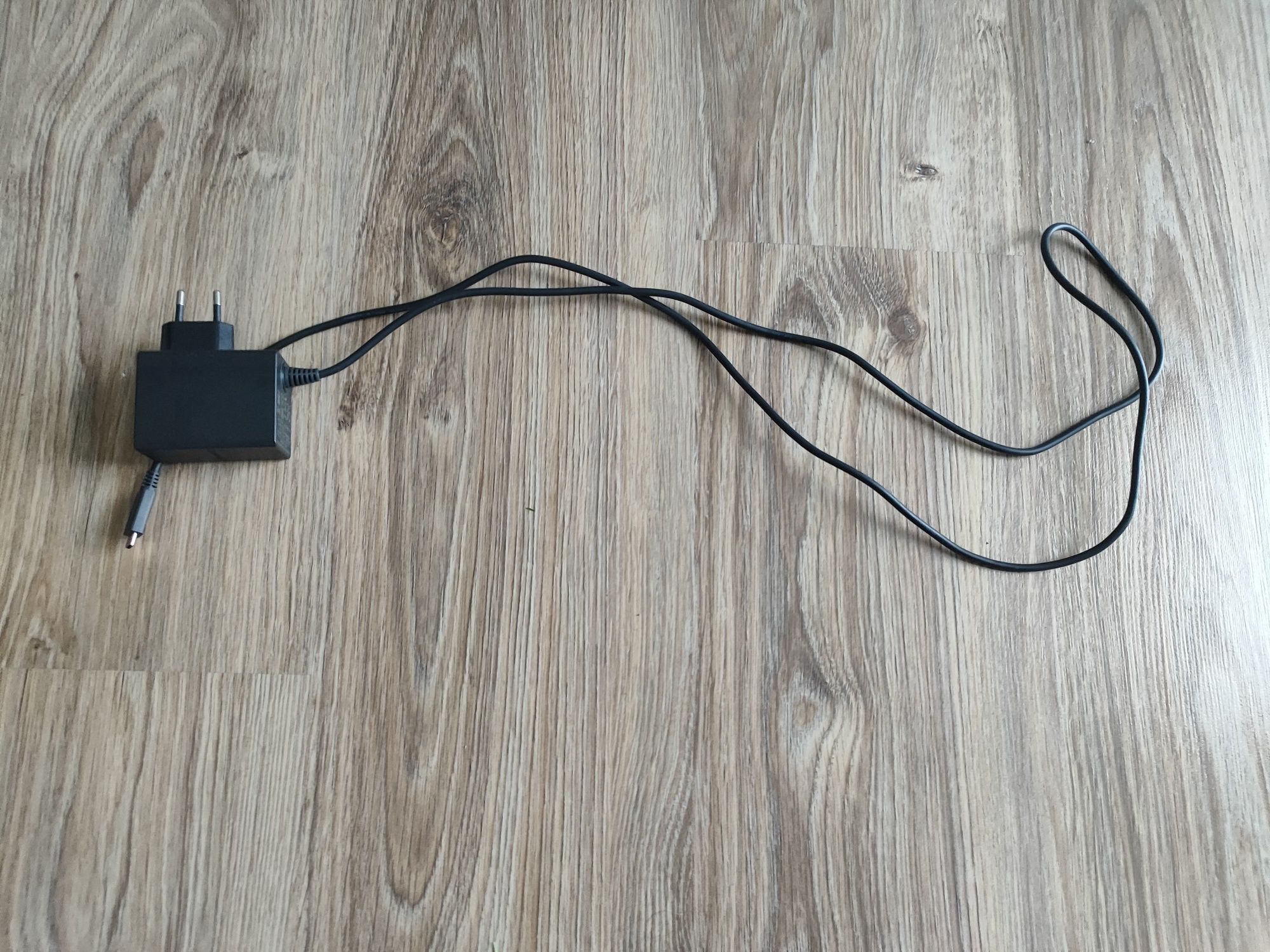 Nintendo switch kolor czarny +6 gier i dodatki