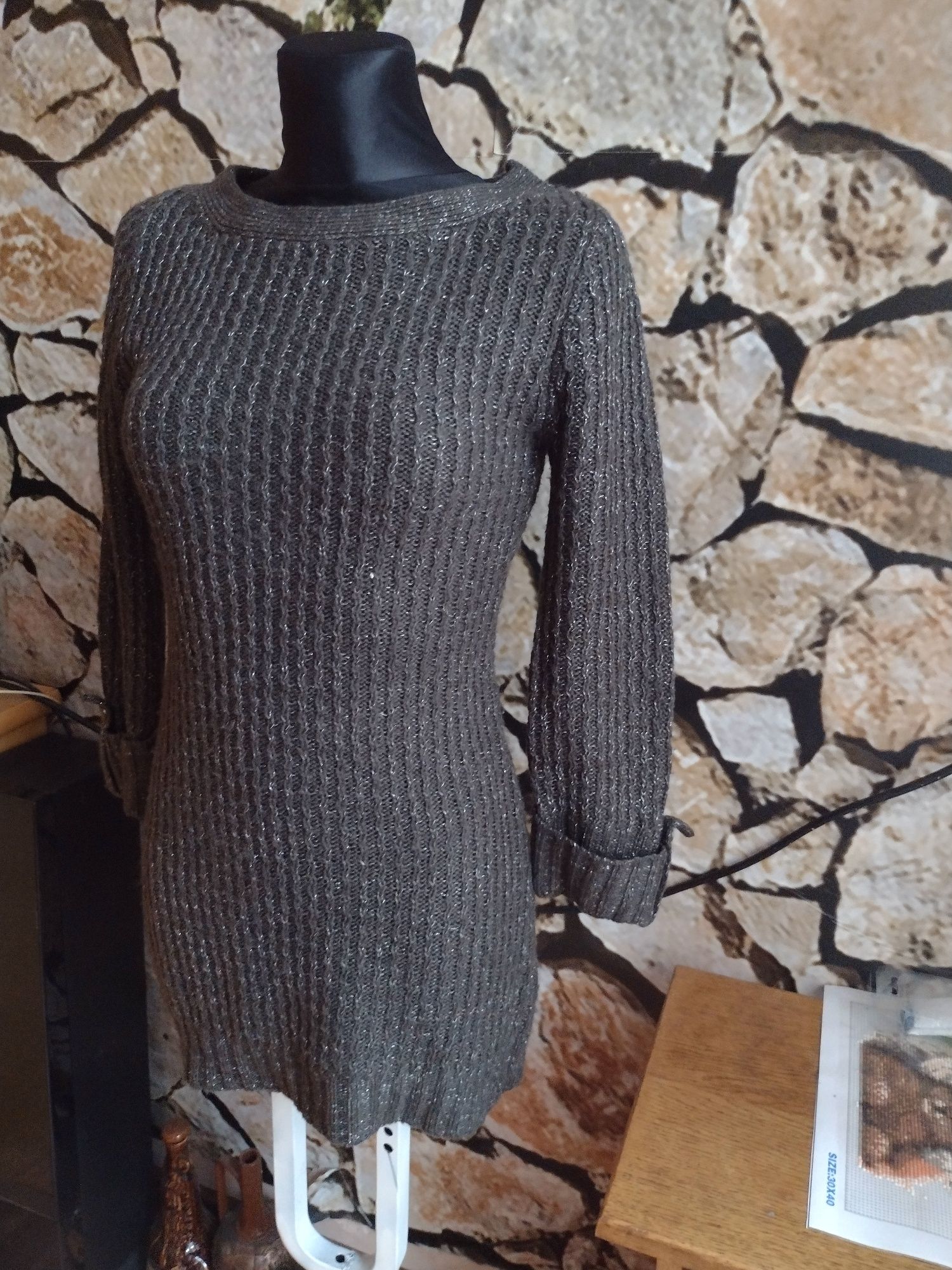 Sweter damski długi