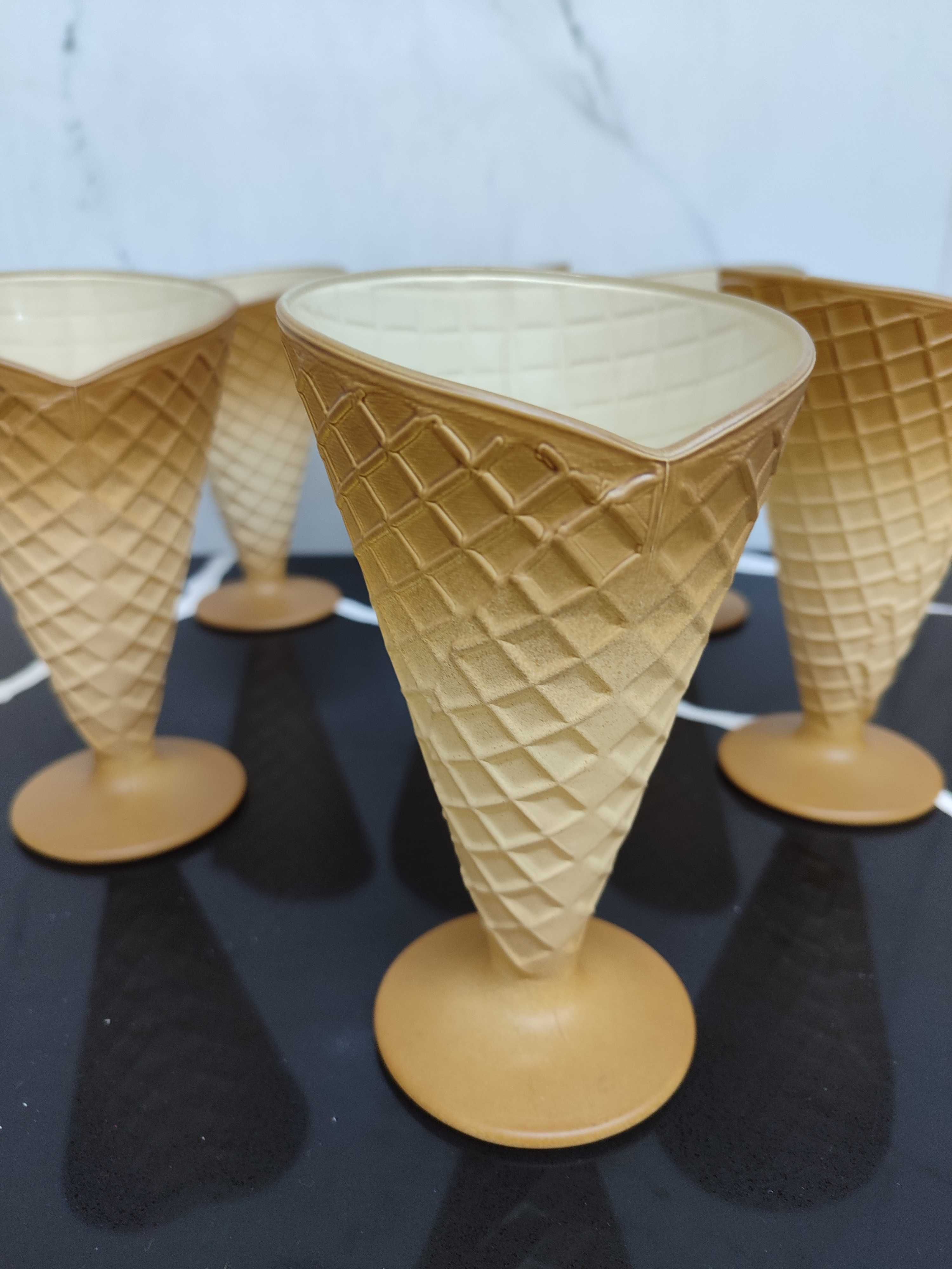6 copos para gelado com formato de cone de baunilha - Novos