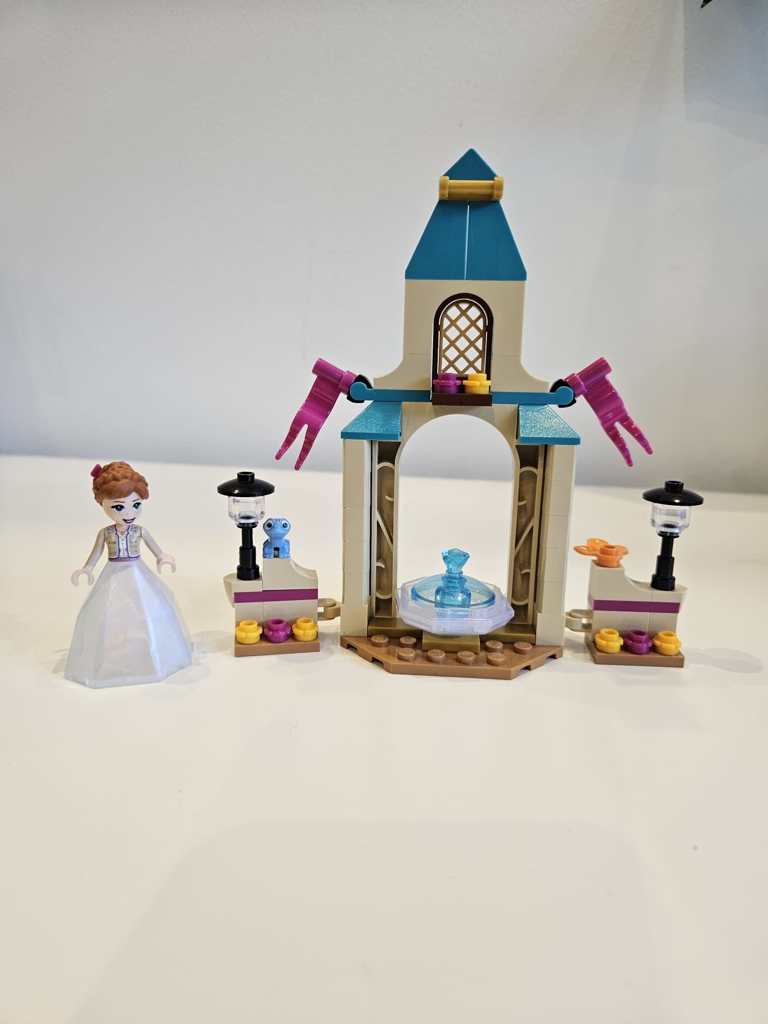 Lego 43198 Frozen Zamek Anny