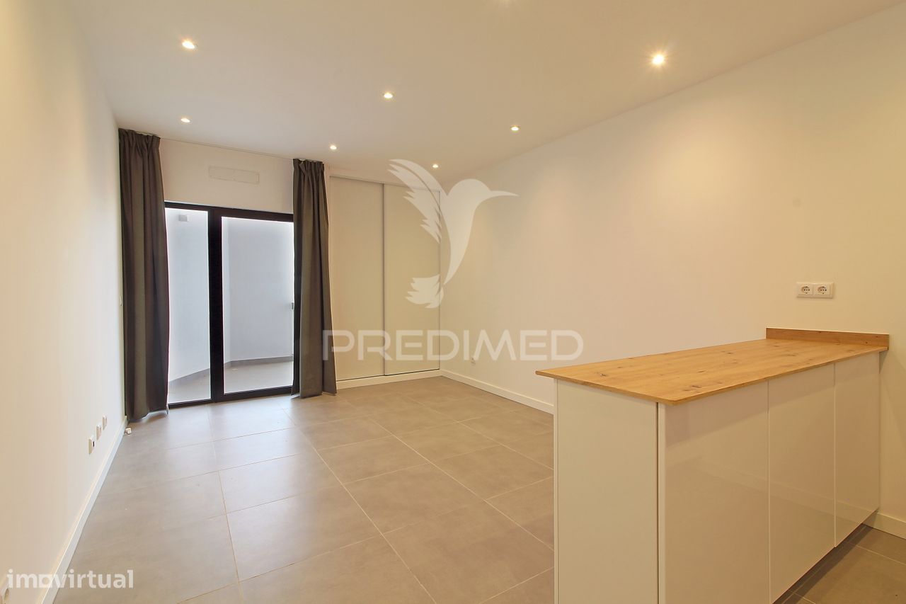 Apartamento Remodelado no Vila Magna – T0+1 com Piscina, Albufeira
