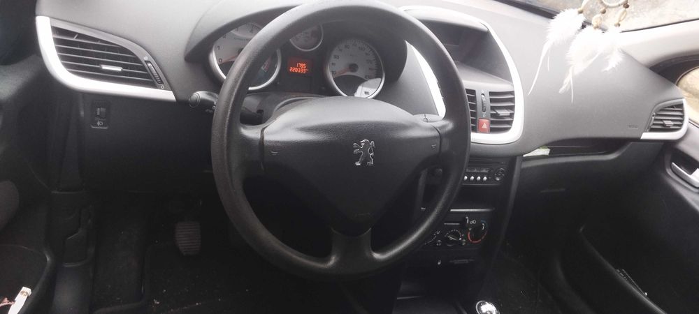 Vendo Peugeot 207 1.4 16v gasolina