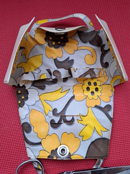 Podróżne opakowanie etui torebka do nici z PRL