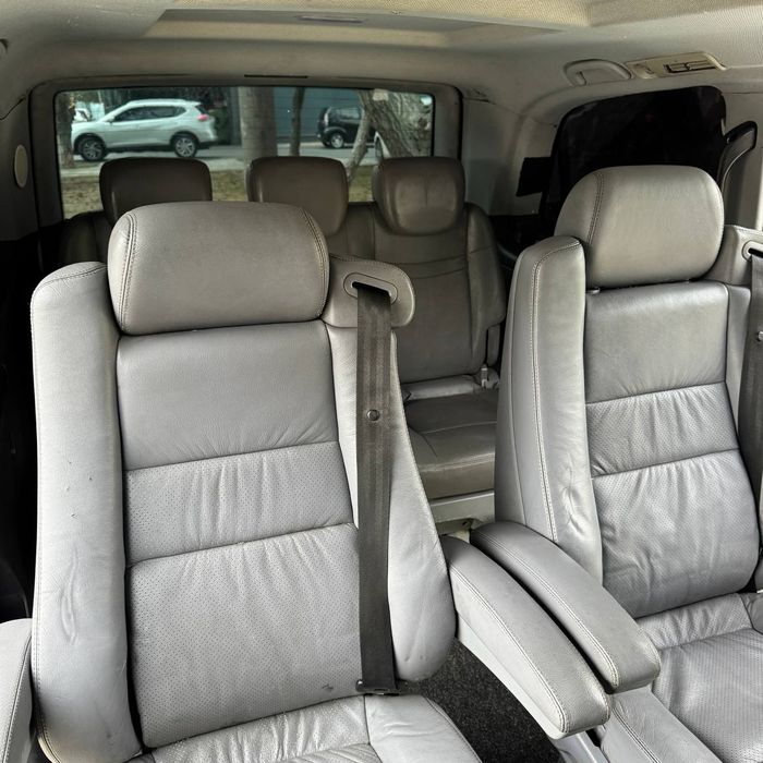 Продам Мерседес Вито Оригинальный салон 7+1