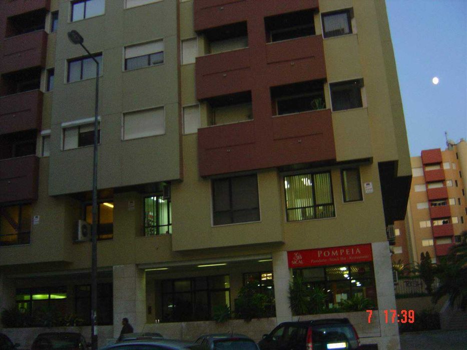 Armazem / Arrecadação em Carnide com 18m2