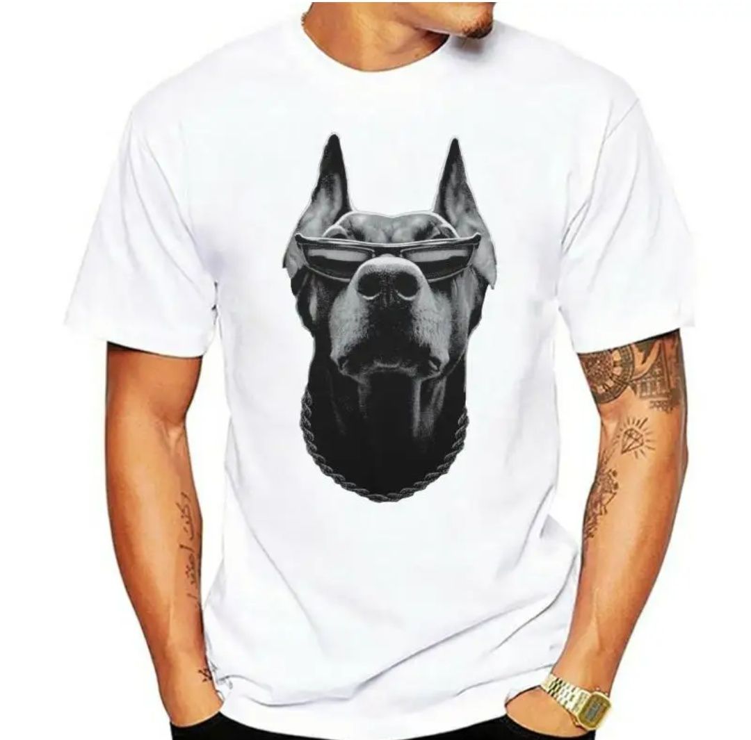T-shirt z nadrukiem Doberman