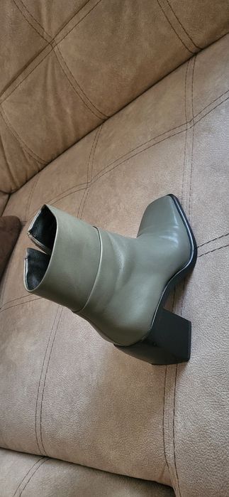 Ботінки кожані 37 роз