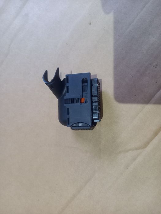 Корпус контактів 5Q0906379A VAG