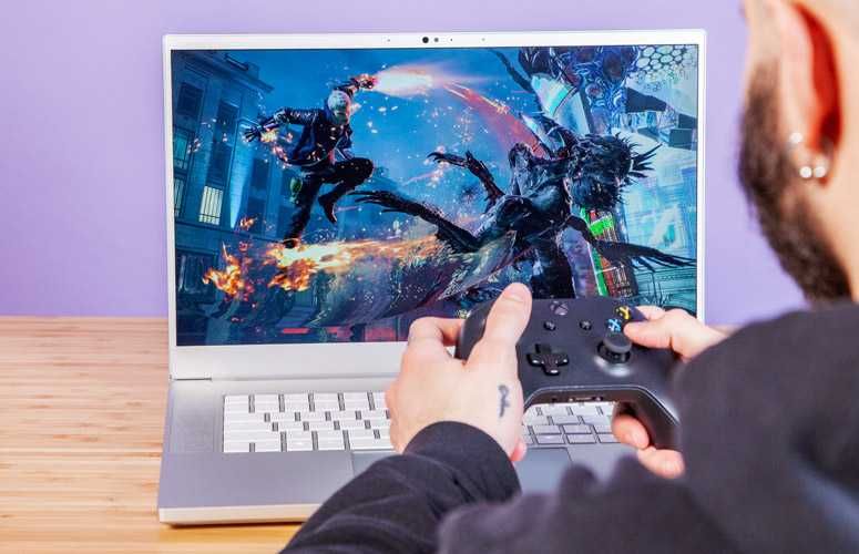 Геймерский ноутбук RAZER (8Гиговая видеокарта RTX) Киберпанк,Сталкер 2