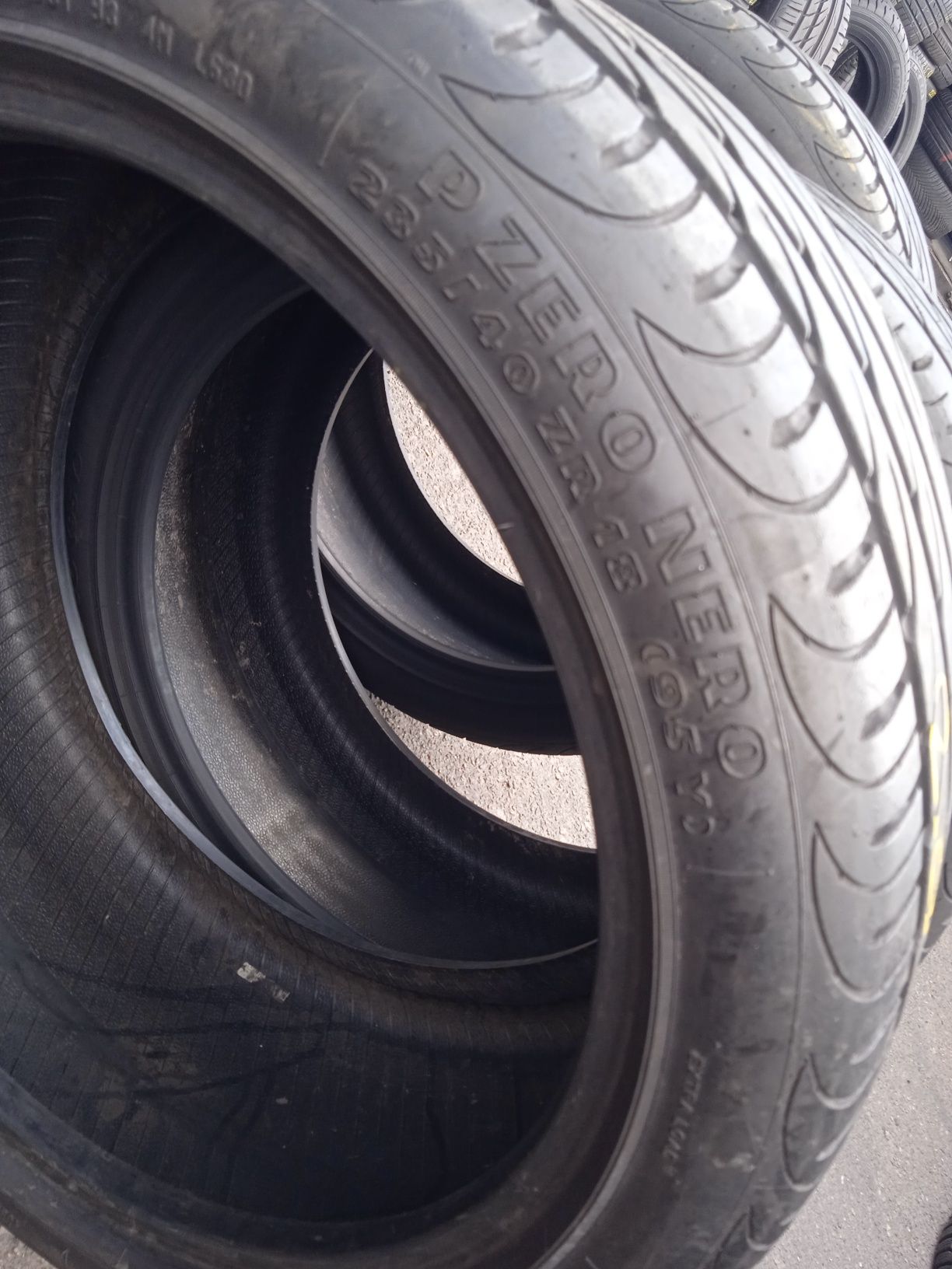 Летняя резина 235.40.18 Pirelli Pzero,6.7-6mm, Romania, 20p.