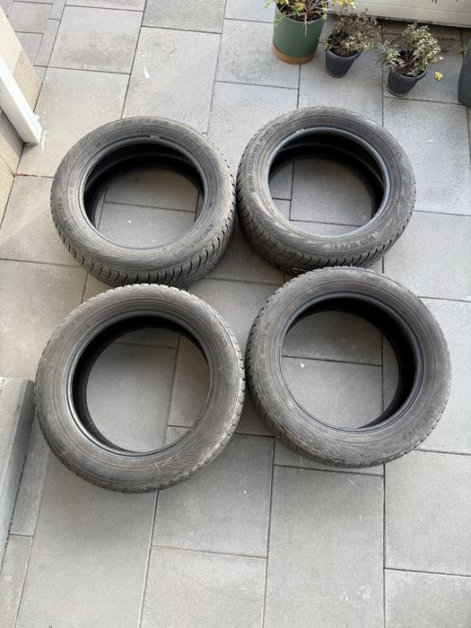 Opony zimowe z 2018r Nokian WR SUV3 w rozmiarze 235/55 R18 104H XL