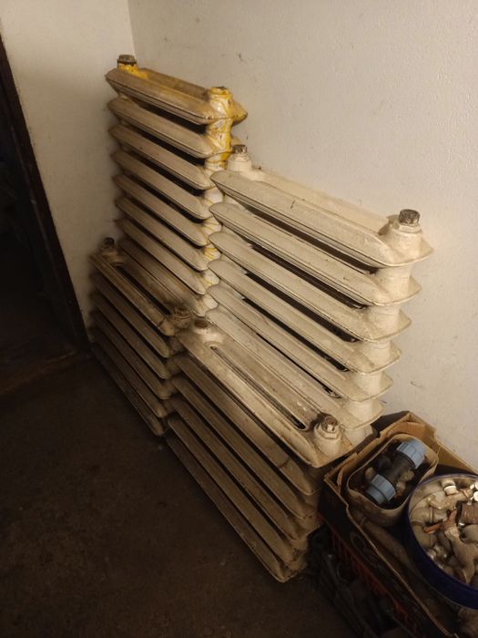 Grzejnik kaloryfer żeliwny