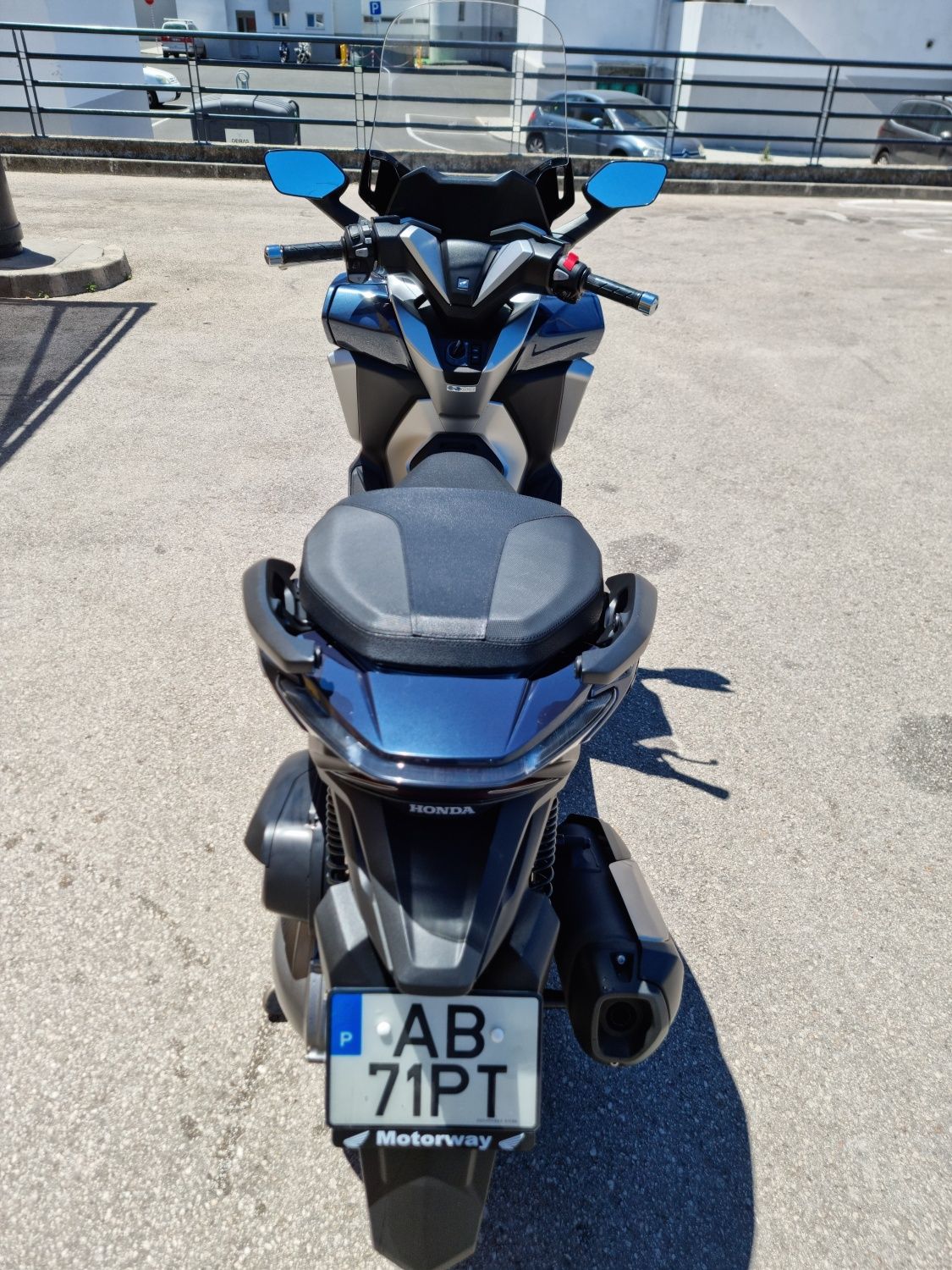 Forza 300 em óptimo estado