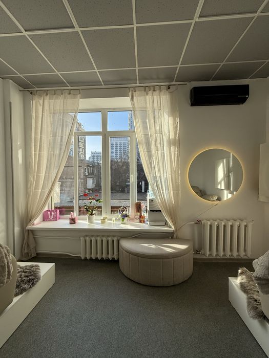 Сдам в аренду рабочее место,кресло реклайнер 180градусов,кушетка