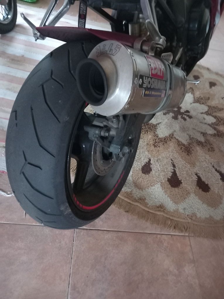 Yamaha yzf R1 2002