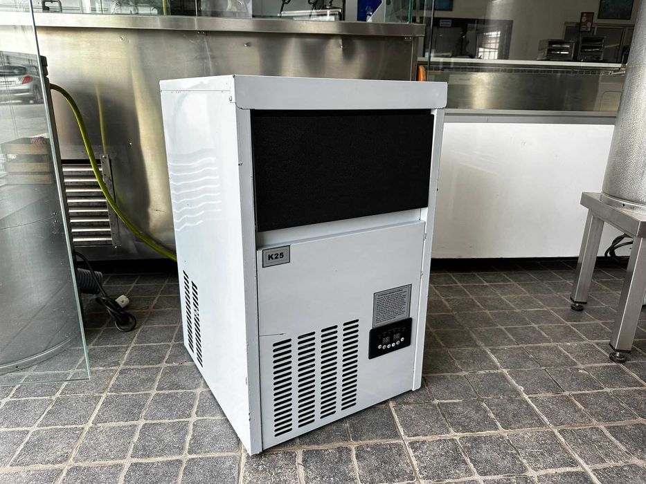 ACM1375 – Máquina de Gelo 25kg - NOVA