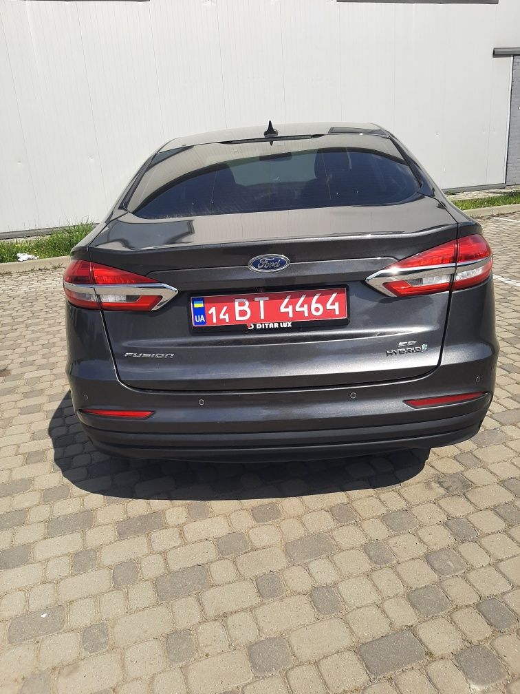 Ford Fusion 2.0 гібрид