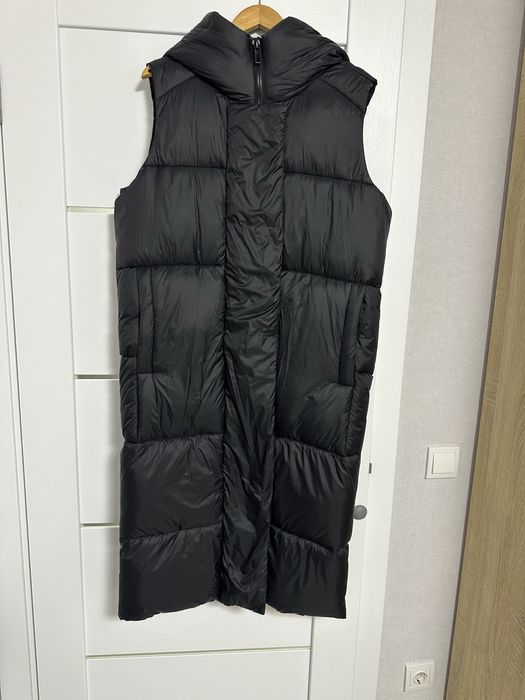 Довга тепла жилетка reserved