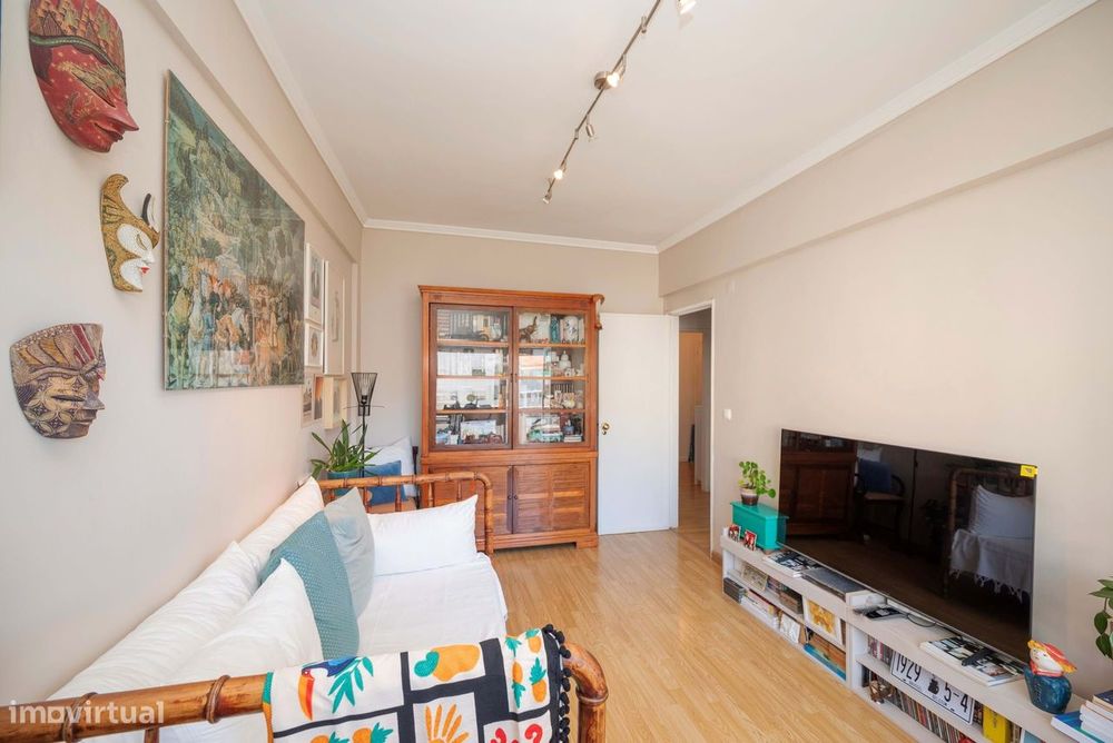 T2 no Cacém – Pronto a Habitar, Soalheiro e Bem Localizado