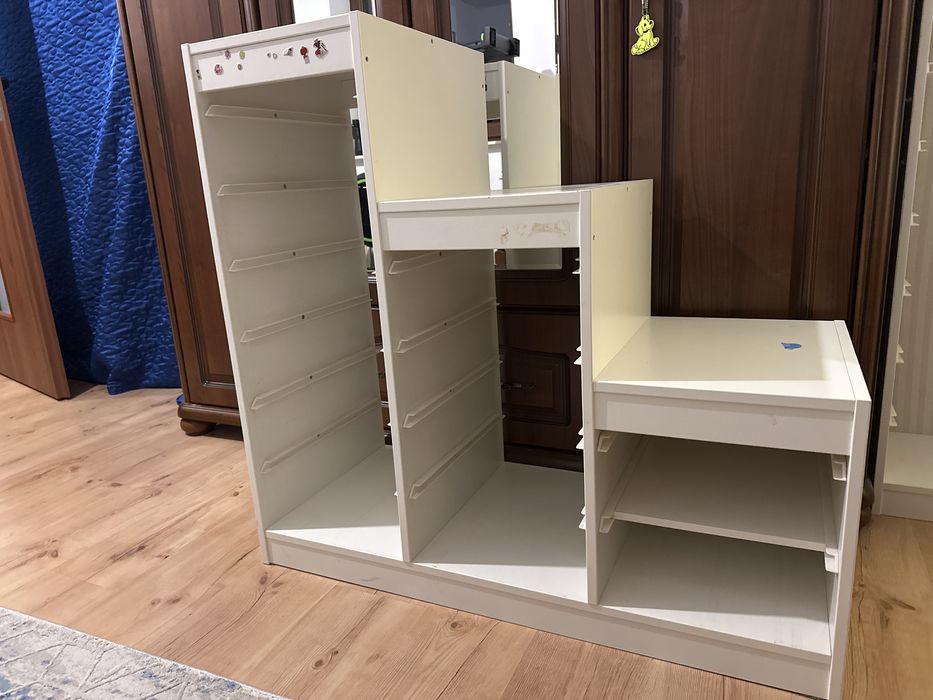 Regał na pojemniki Ikea Trofast