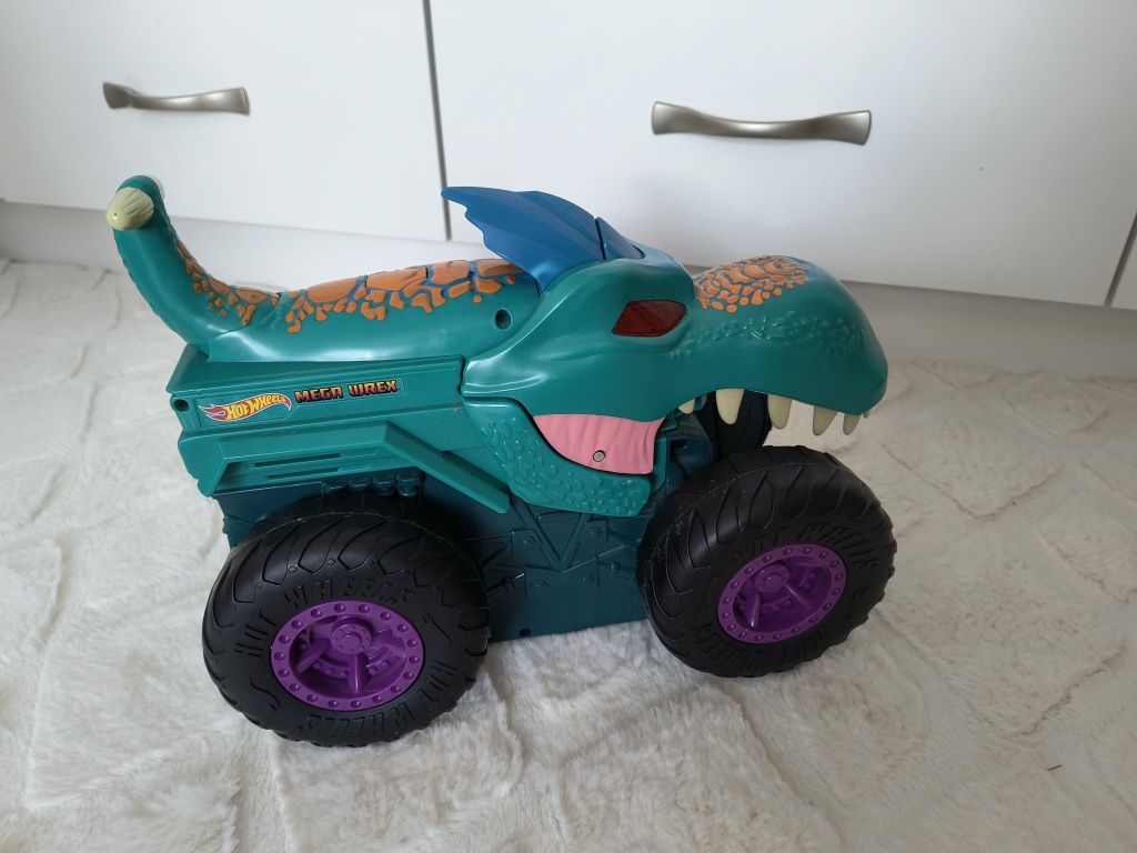 Hot wheels pożeracz aut mega wrex