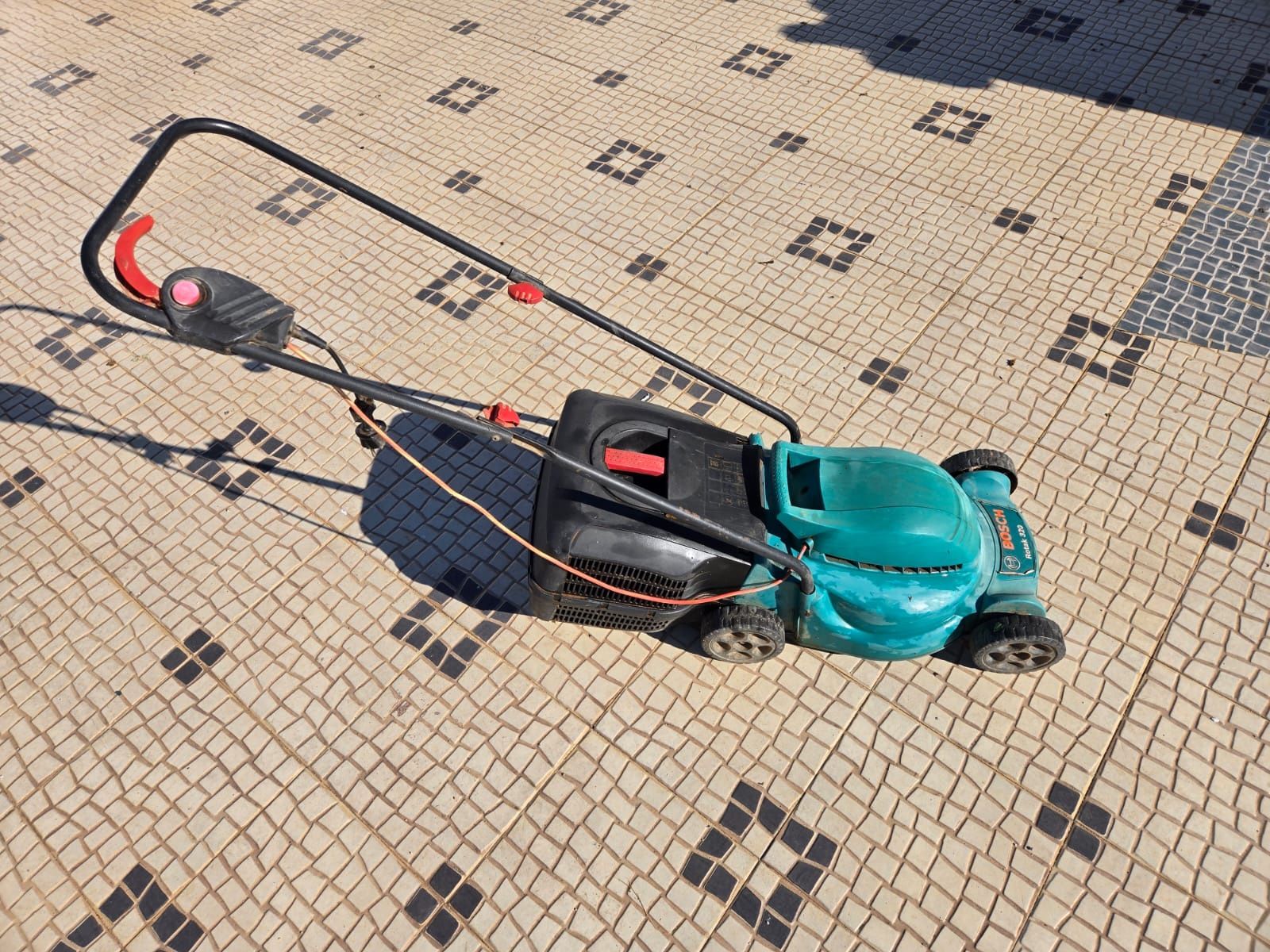 Corta Relva Bosch Rotak