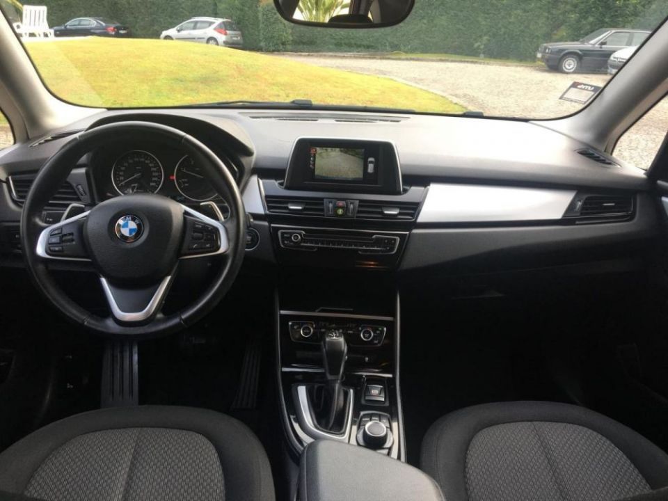 BMW 218 Active Tourer d Advantage Auto