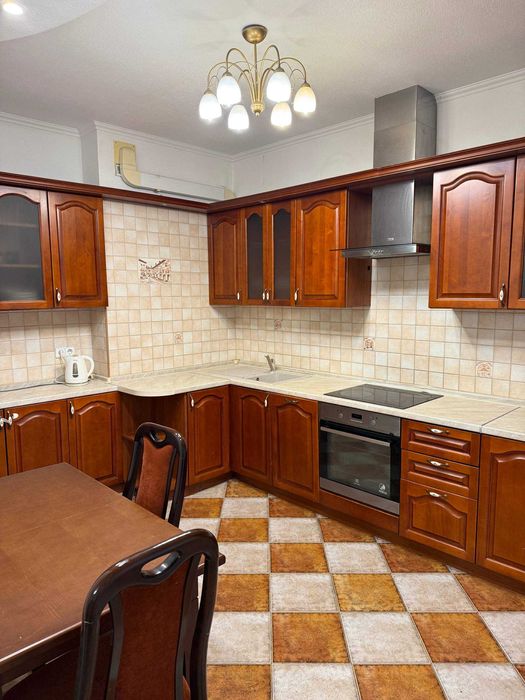 Оренда Квартира 3К 116м2 Подол Кирилівська Без%