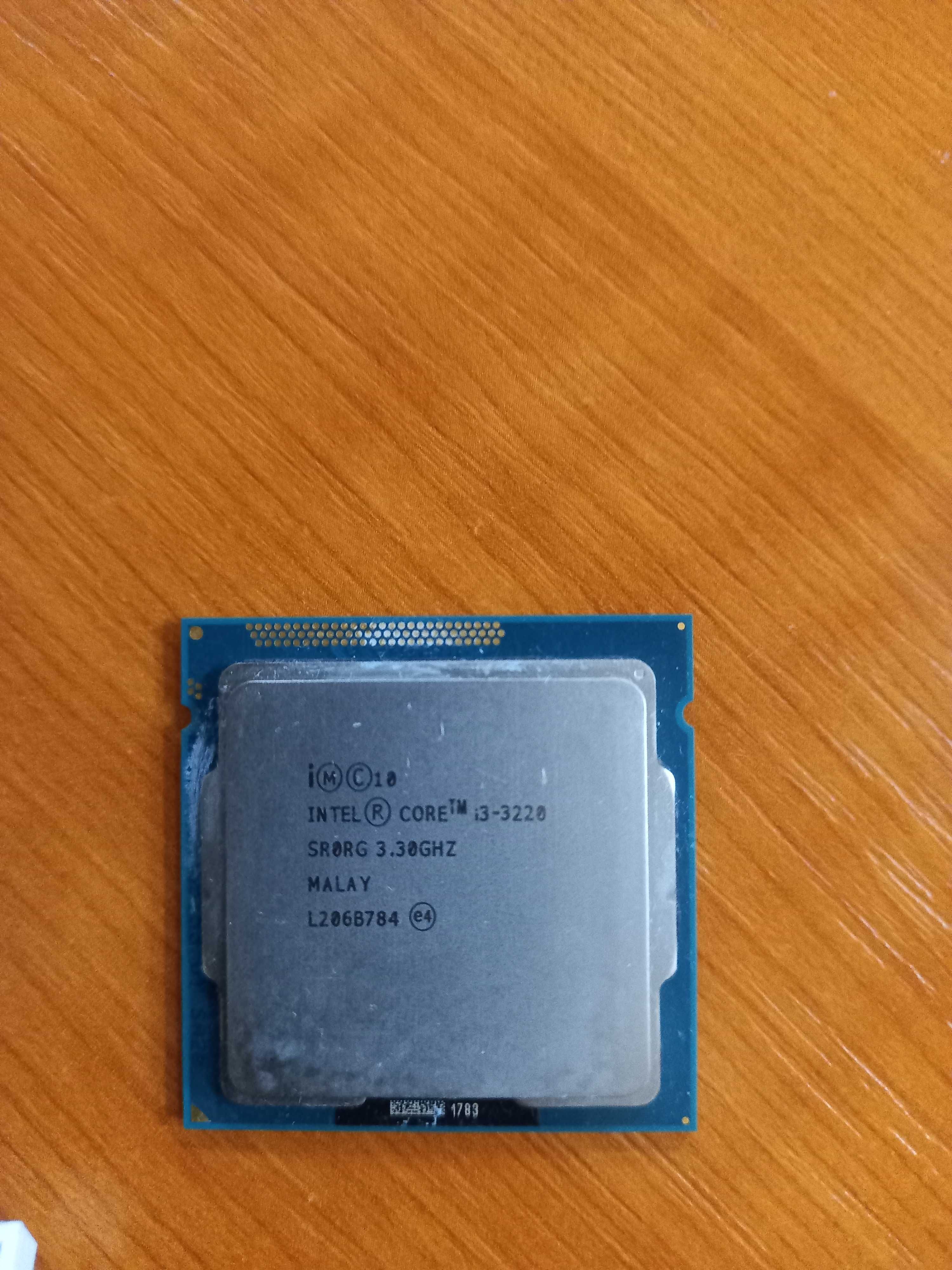 Процесор Intel Core i3-3220 3.3GHz/3MB s1155 + кулер