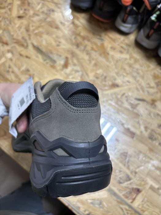 Чоловічі трекінгові кросівки Lowa Sircos Evo GTX Lo Gore Tex