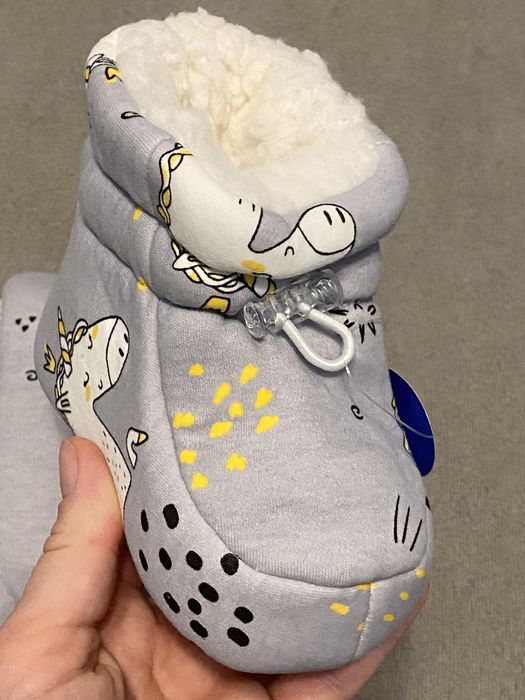 Пінетки чобітки чоботи зимове взуття нові 20 розмі пінетки