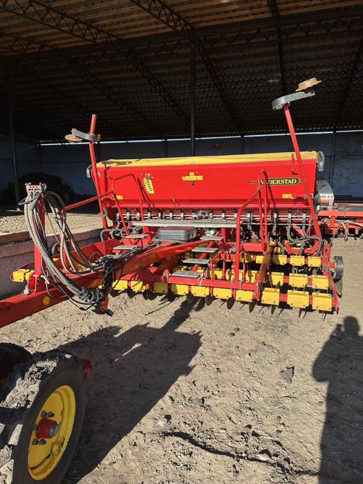 Продам сівалку зернову Ведерштад Рапід -400С