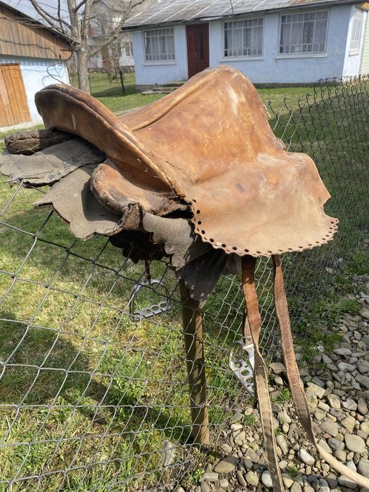 Продам сідло шкіряне!!!