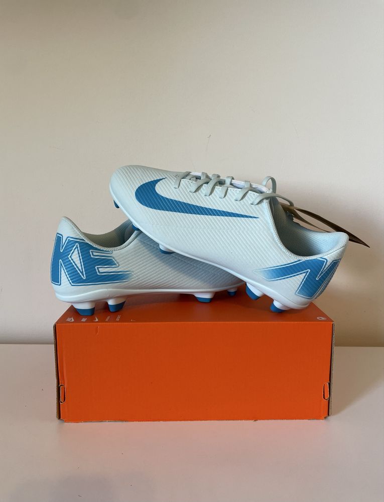 Sprzedam nowe korki nike r. 37,5 oryginalne