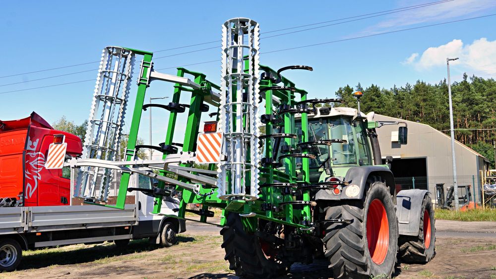 Kultywator STINGER 4m hydrauliczny producent Tolmet