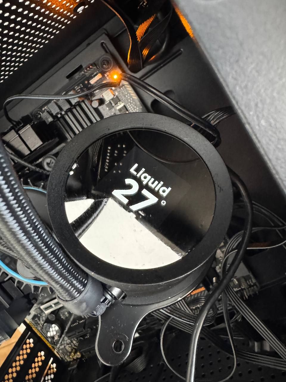 Система рідинного охолодження NZXT Kraken 240 LCD (RL-KN240-B1)